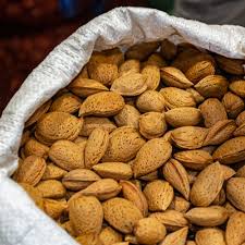 فروش عمده بادام درختی ارگانیک + مناسب تولید کنندگان روغن بادام